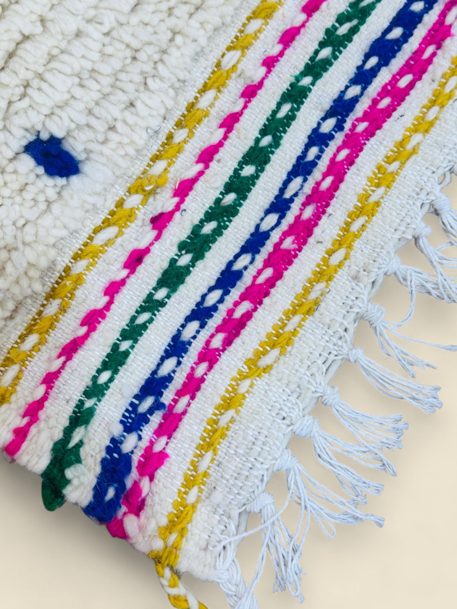 Moroccan Wool Berber Rug – Dihya Tribal Design with Fringe