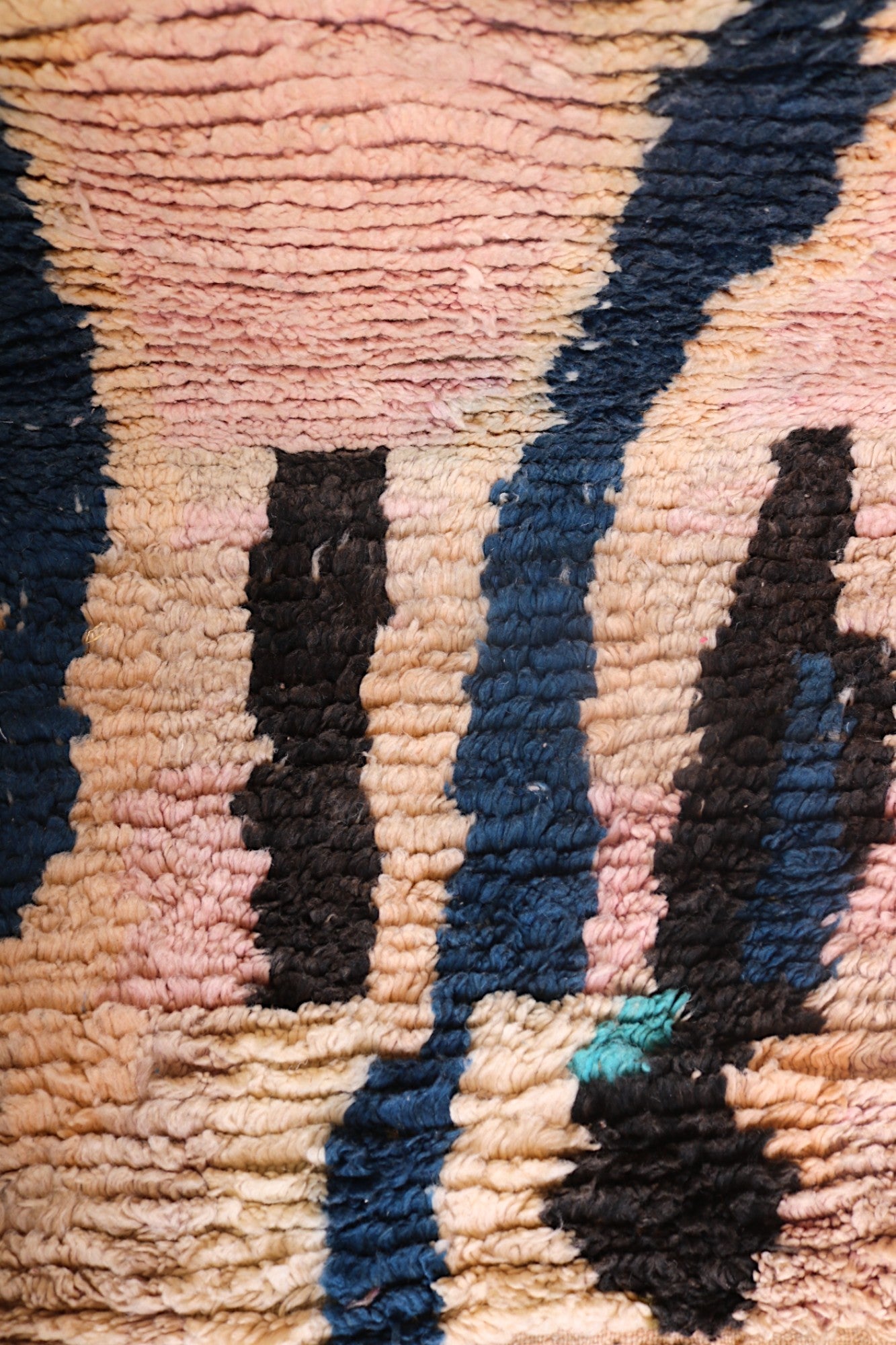 Hafna Berber Moroccan Rug - Abstract Wool Art