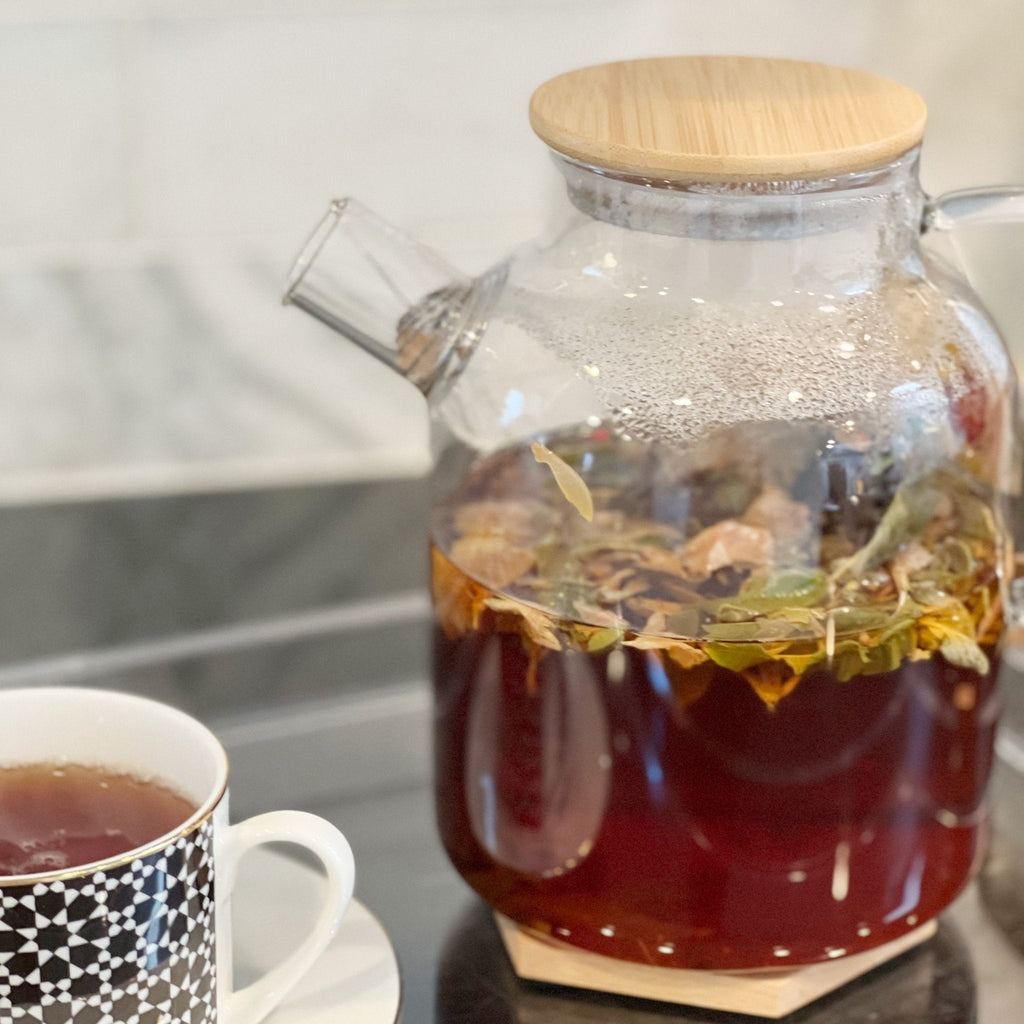 Glass Teapot - 1800mL Borosilicate Glass with Bamboo Lid & Integrated Strainer